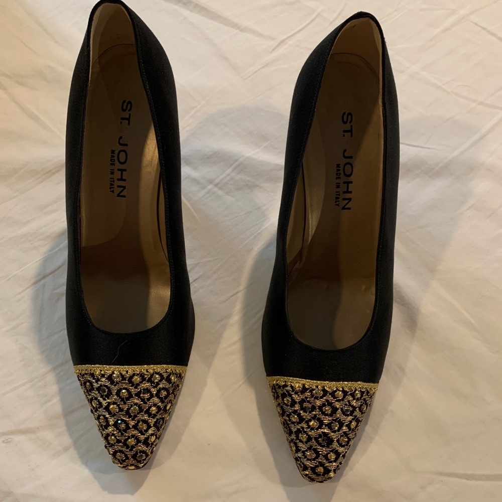 St. John Satin Pumps Shoes Black with Sequin